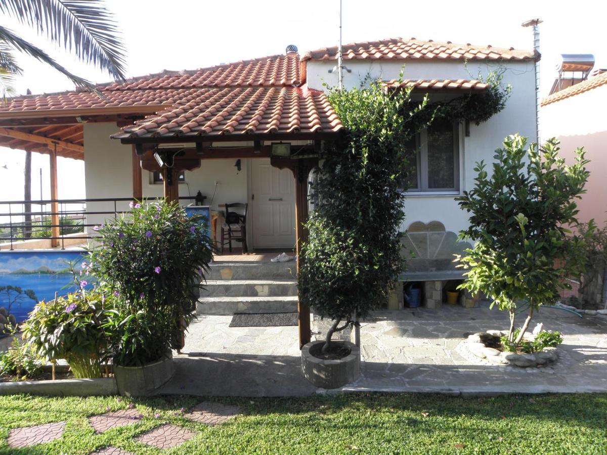 Adam'S Holiday House 2019 Kariani Exterior photo
